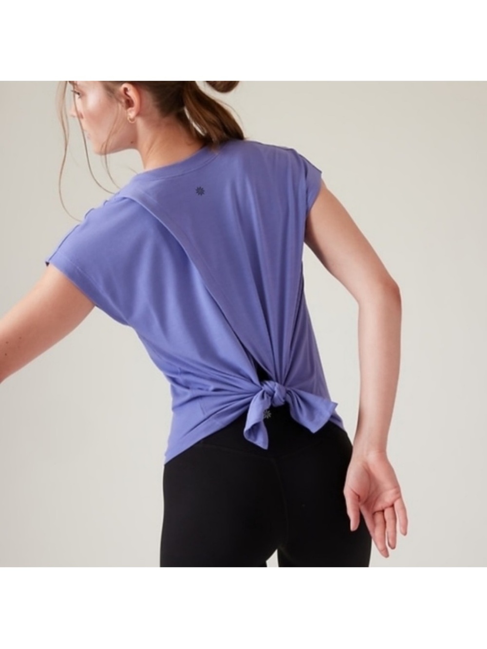 Athleta Lavender Explore tee